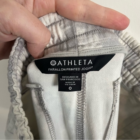 ATHLETA Farallon Printed Jogger S/657547-00 - Picture 9 of 11
